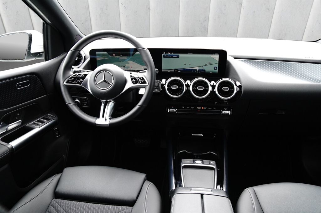 Mercedes-Benz B 180 2024