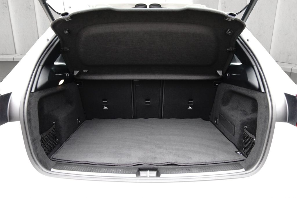 Mercedes-Benz B 180 2024