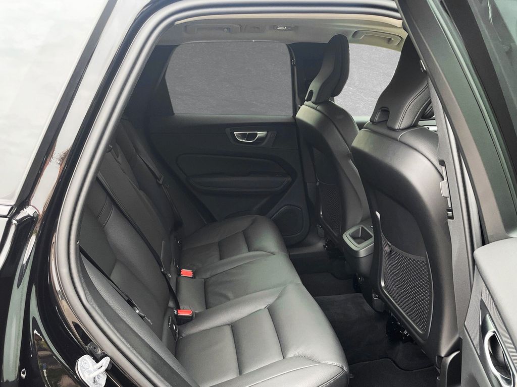 Volvo XC60 2025
