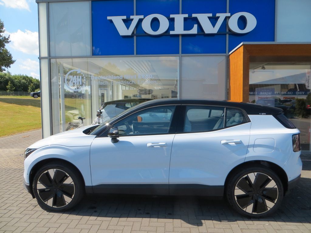 Volvo EX30 2024