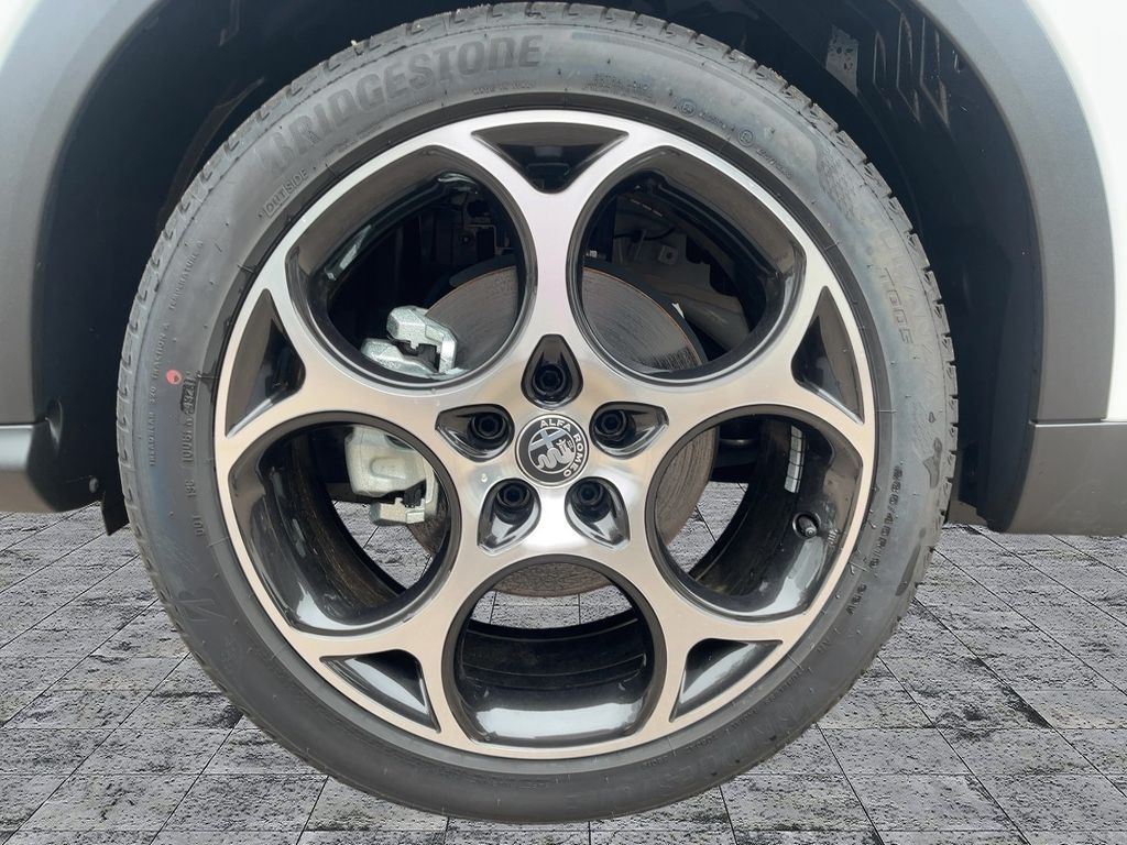 Alfa Romeo Tonale 2025