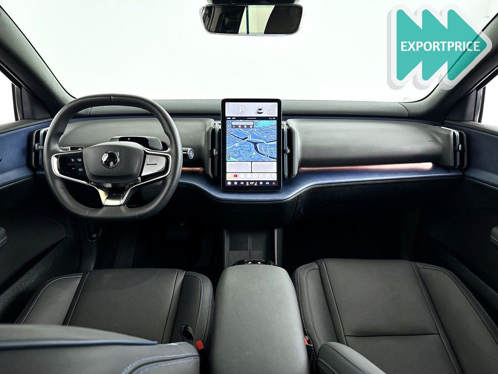 Volvo EX30 2024