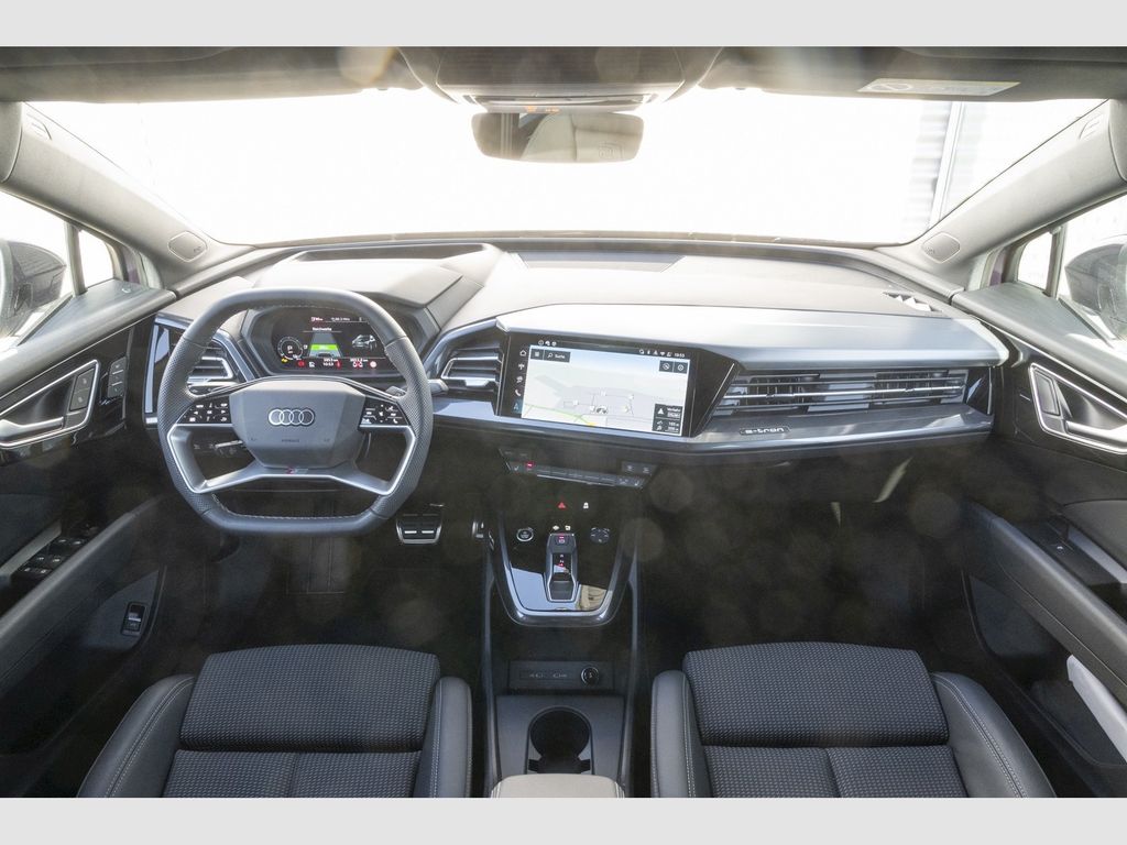 Audi Q4 e-tron 2025