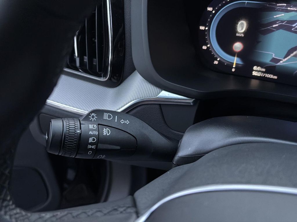 Volvo XC60 2025