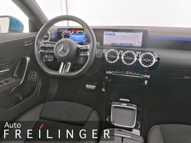 Mercedes-Benz CLA 180 2024