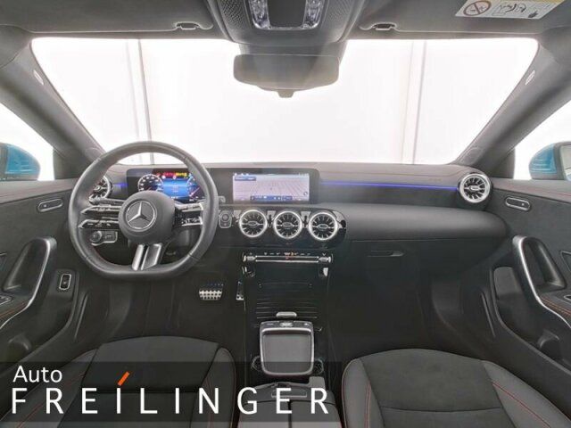 Mercedes-Benz CLA 180 2024