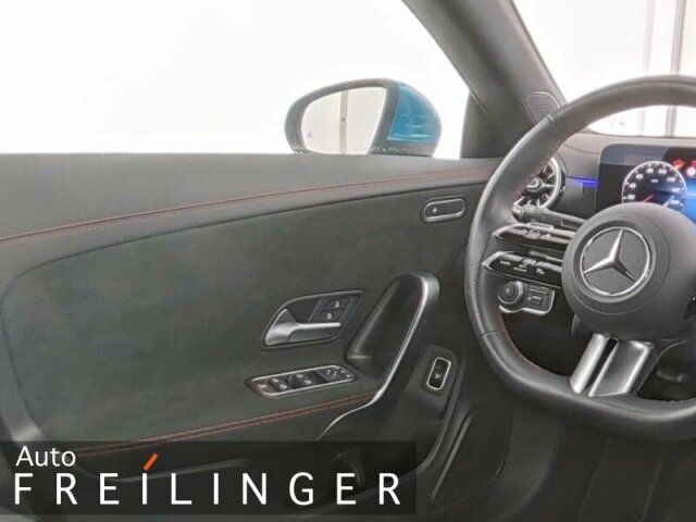 Mercedes-Benz CLA 180 2024