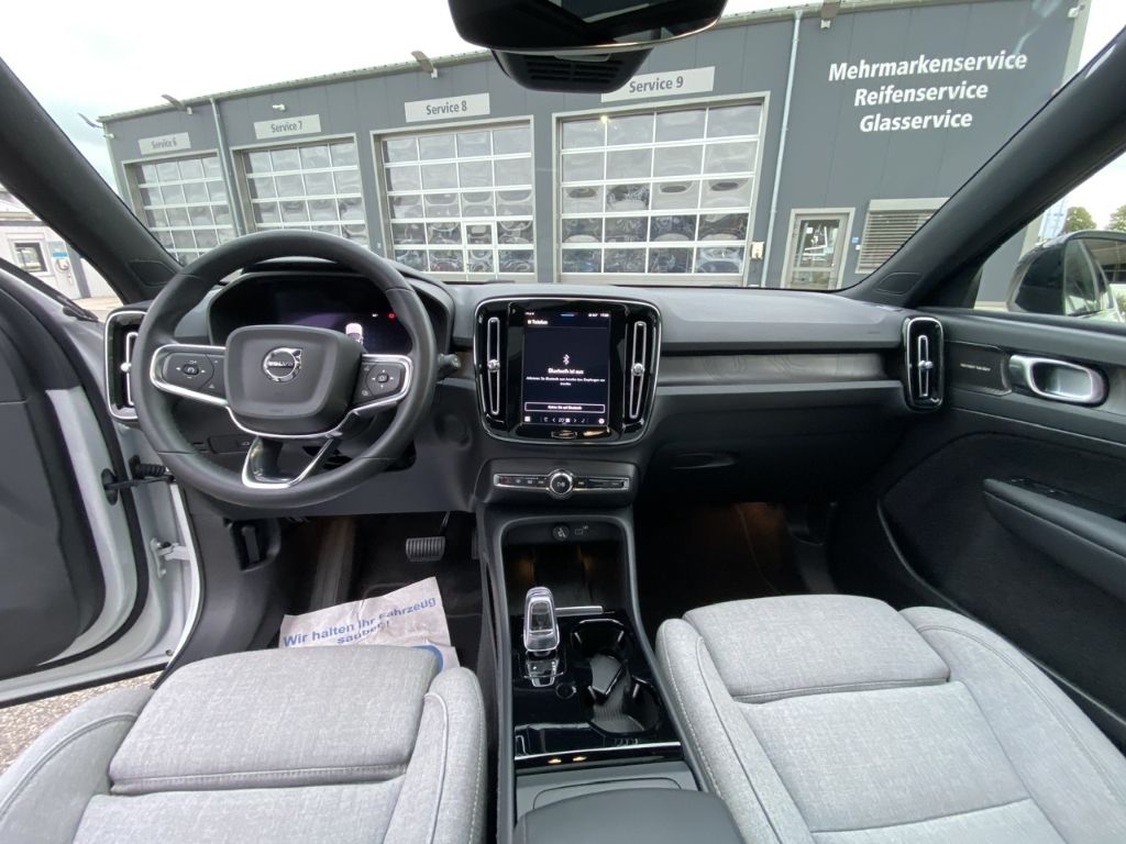 Volvo XC40 2023