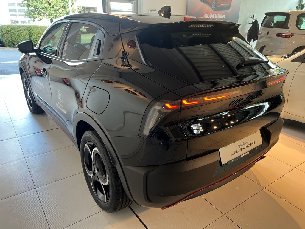 Alfa Romeo Junior 2025