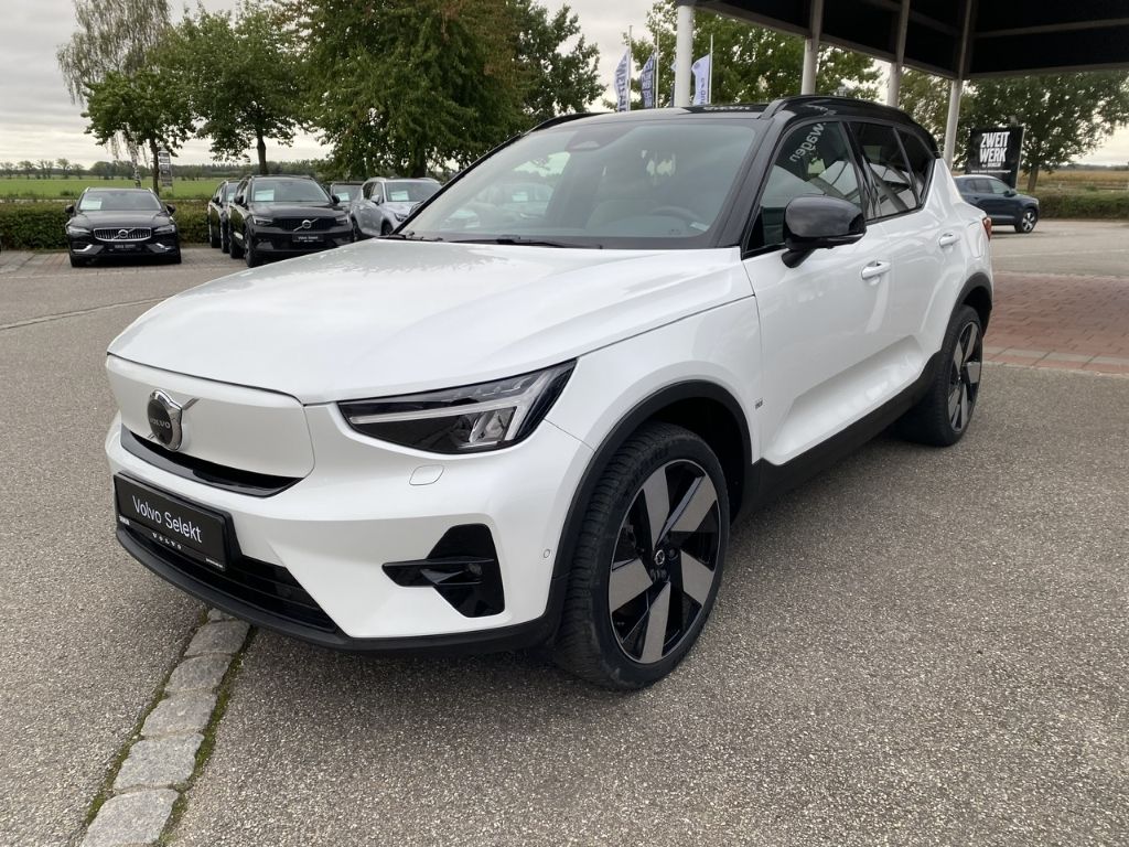 Volvo XC40 2023