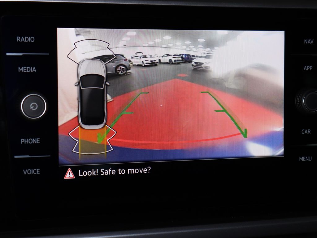 Volkswagen T-Roc 2024