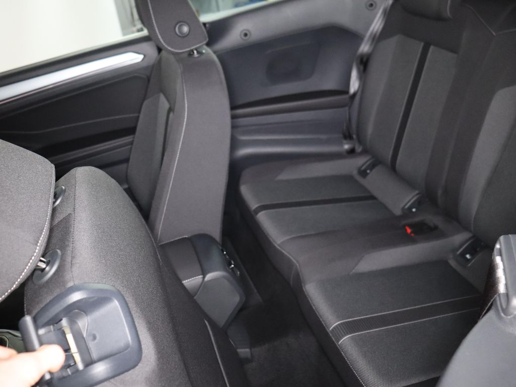 Volkswagen T-Roc 2024