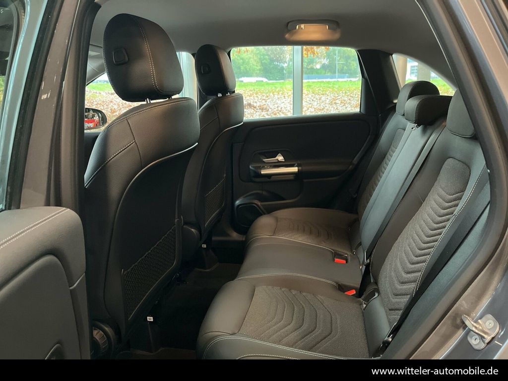 Mercedes-Benz B 180 2024