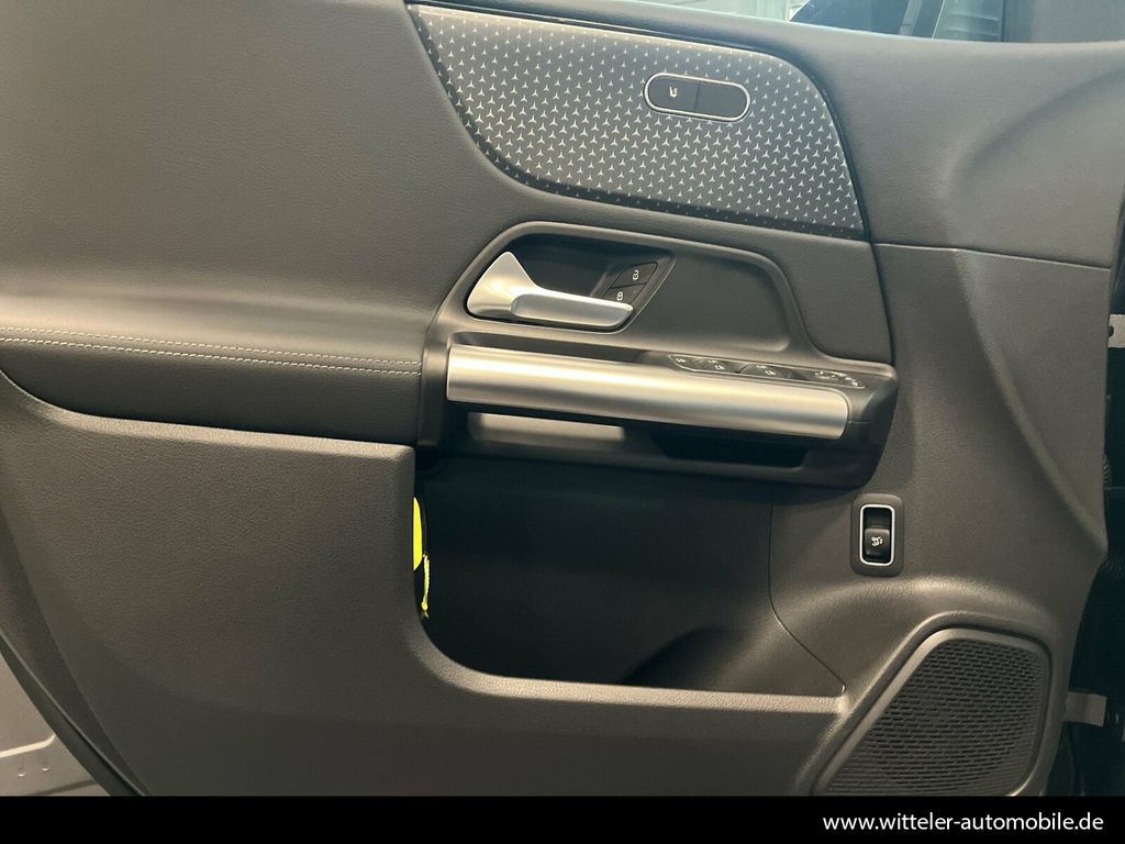 Mercedes-Benz B 180 2024