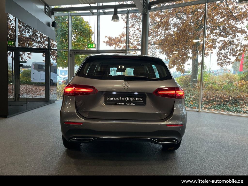 Mercedes-Benz B 180 2024