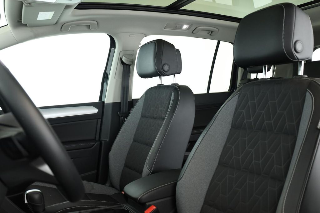 Volkswagen Touran 2025