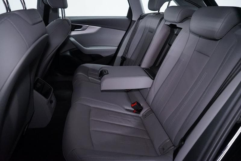 Audi A4 2025