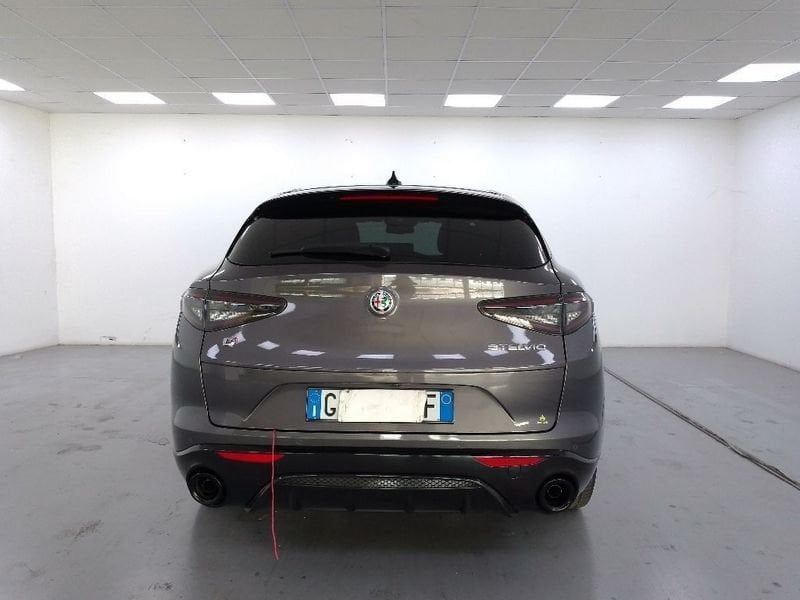 Alfa Romeo Stelvio 2024