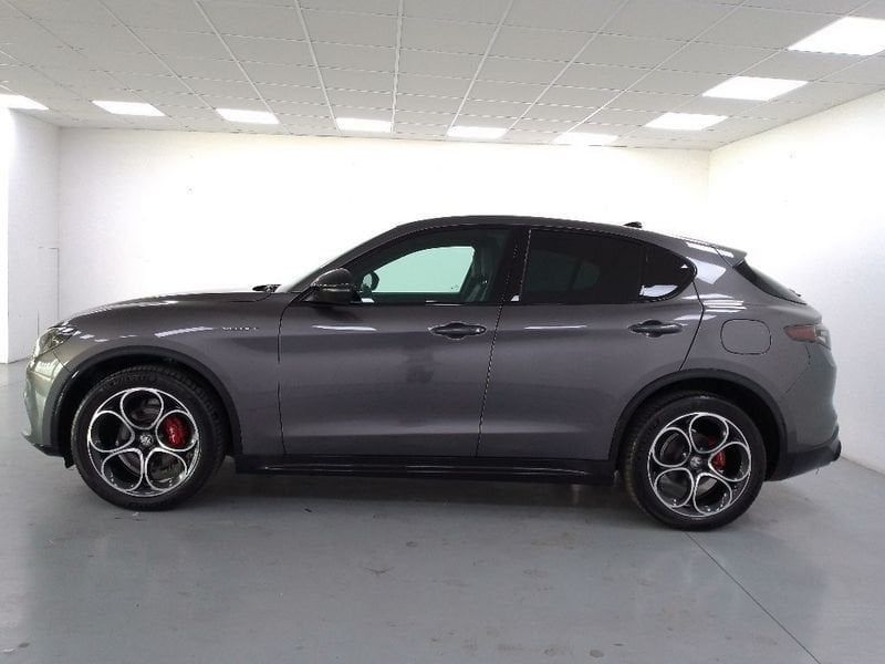 Alfa Romeo Stelvio 2024
