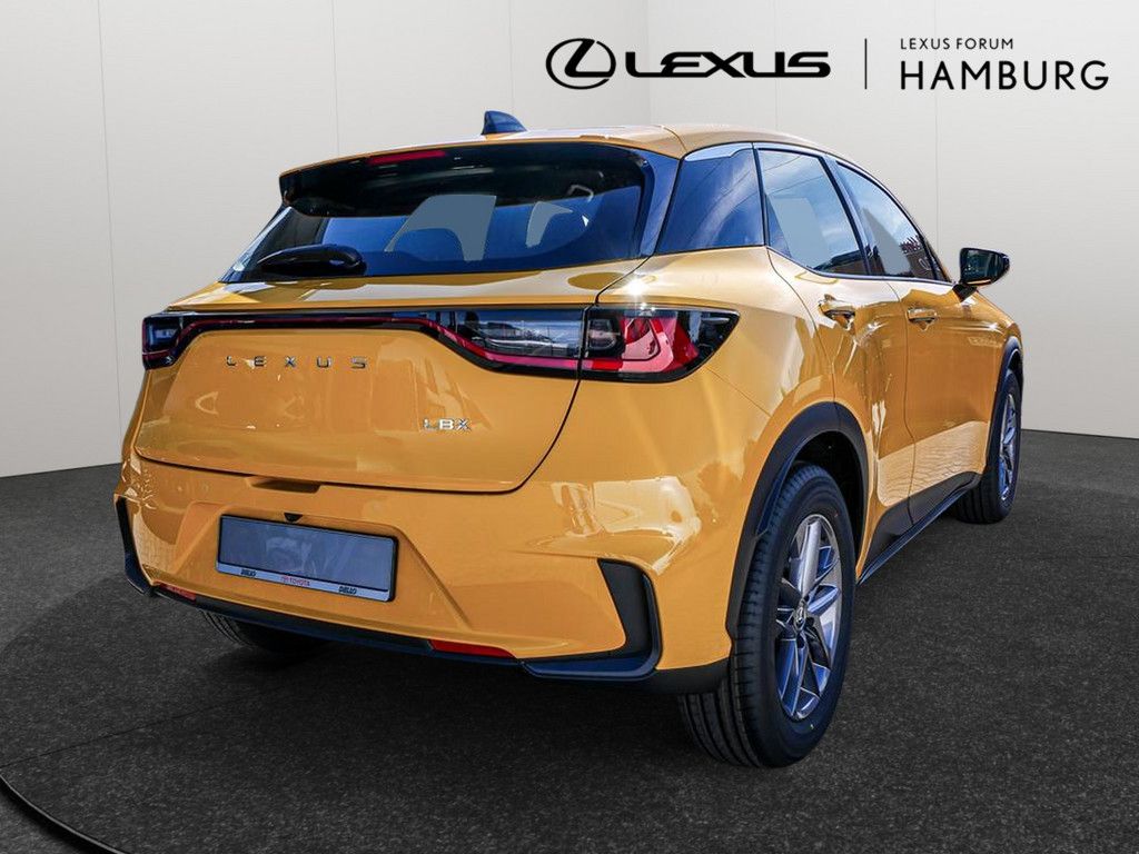 Lexus LBX 2025