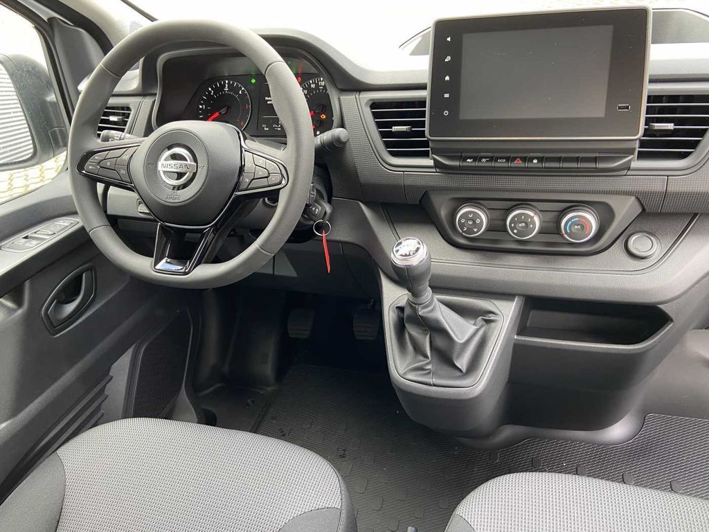 Nissan Primastar 2025