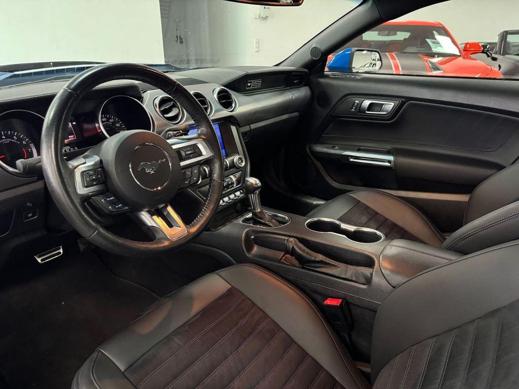 Ford Mustang 2021