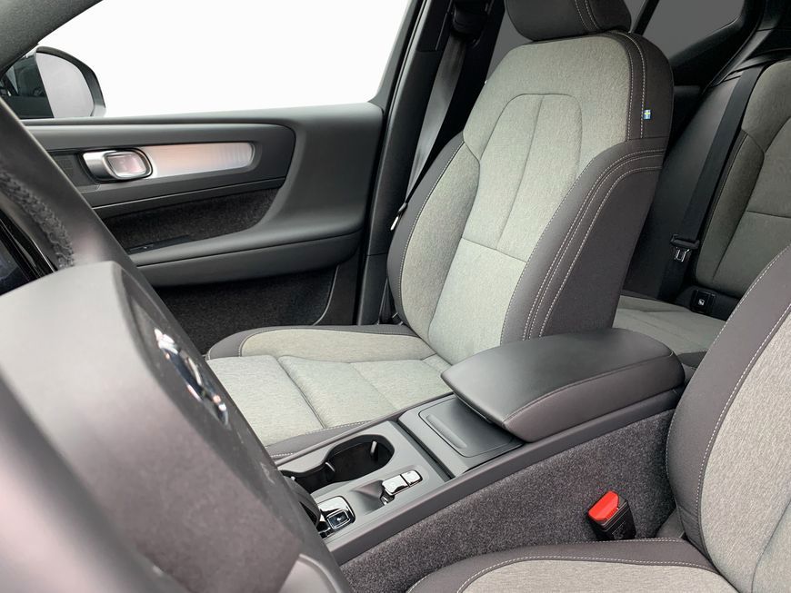 Volvo XC40 2024