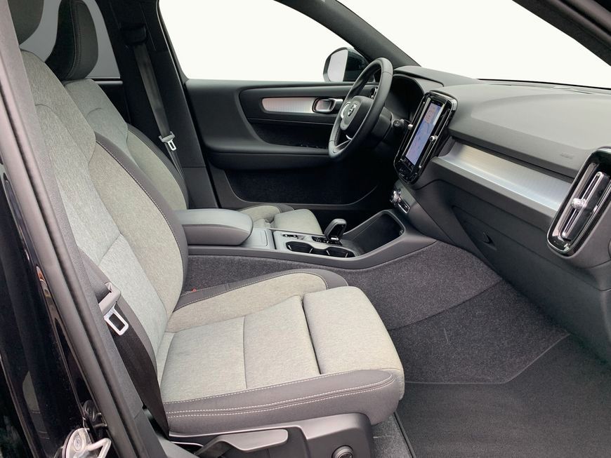 Volvo XC40 2024