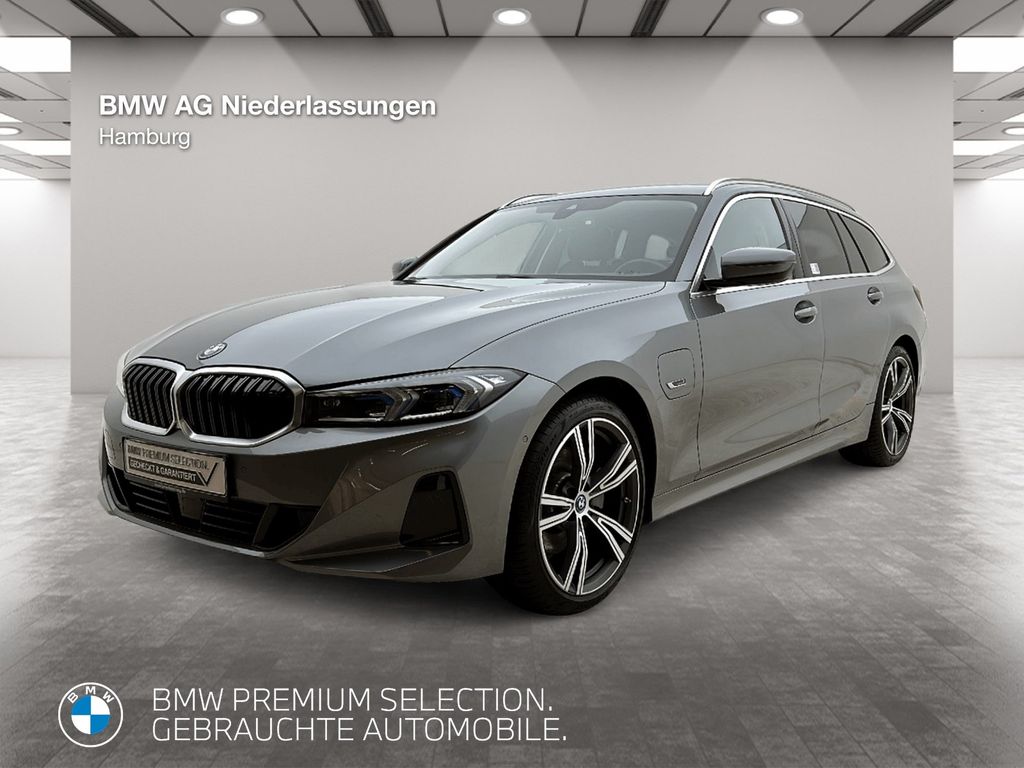 BMW 330 2022