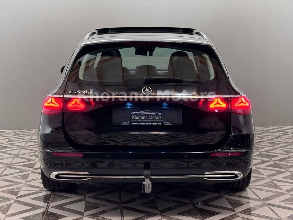 Mercedes-Benz E 220 2024