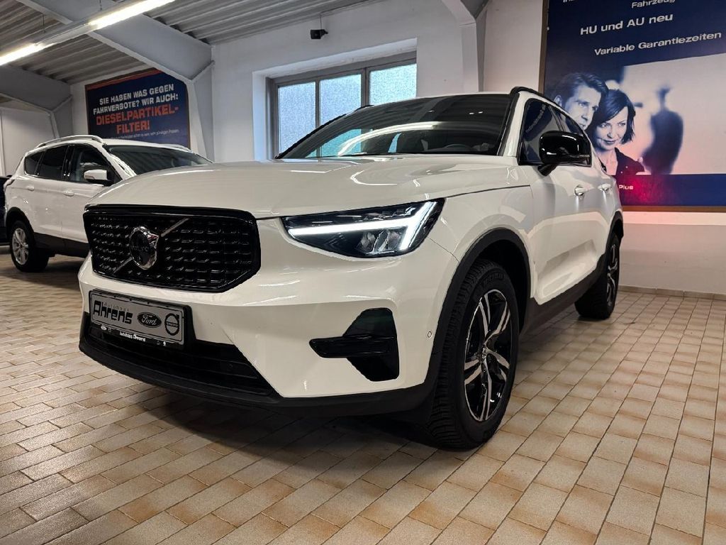 Volvo XC40 2023