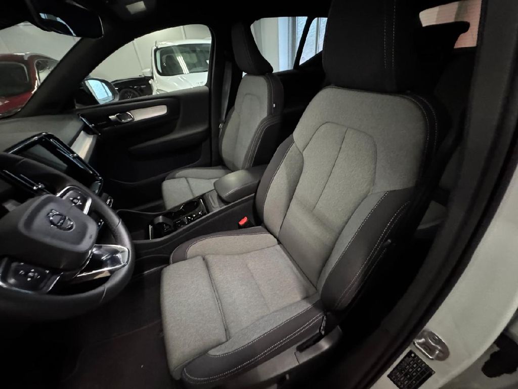 Volvo XC40 2023