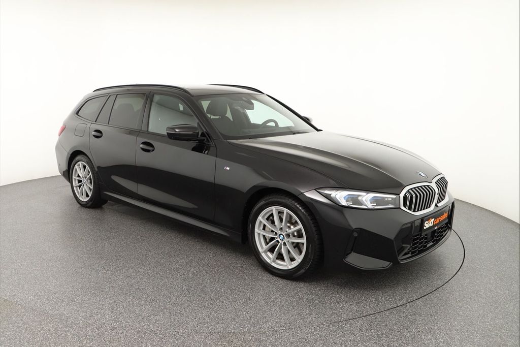 BMW 330 2025