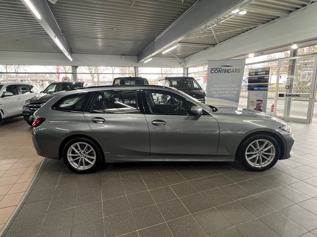 BMW 318 2022