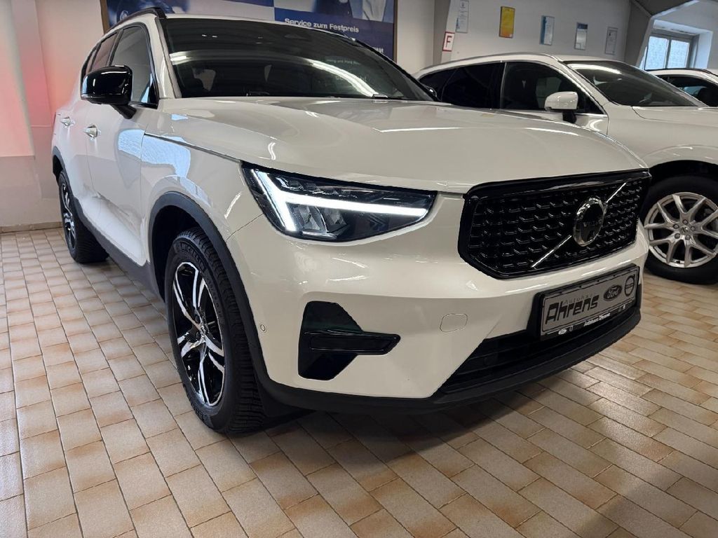 Volvo XC40 2023