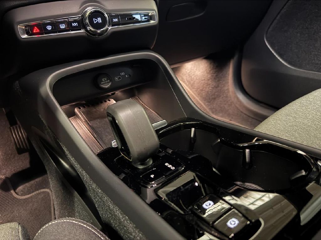 Volvo XC40 2023