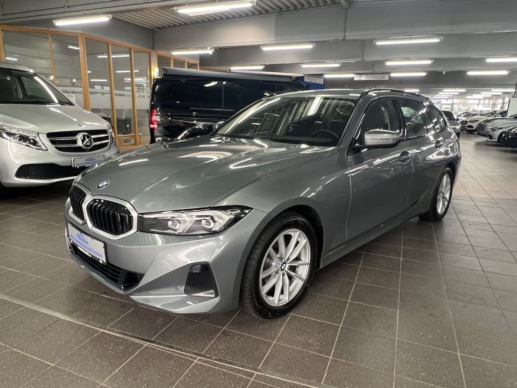 BMW 318 2022