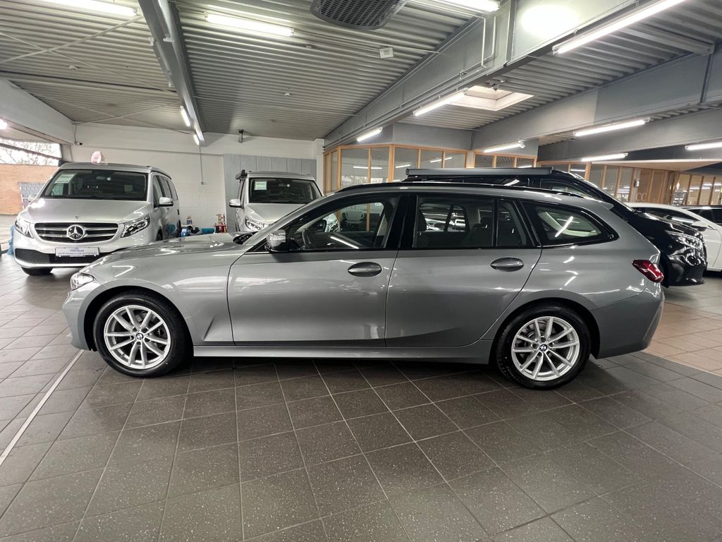 BMW 318 2022