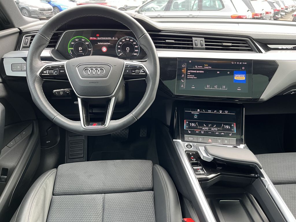 Audi e-tron 2022