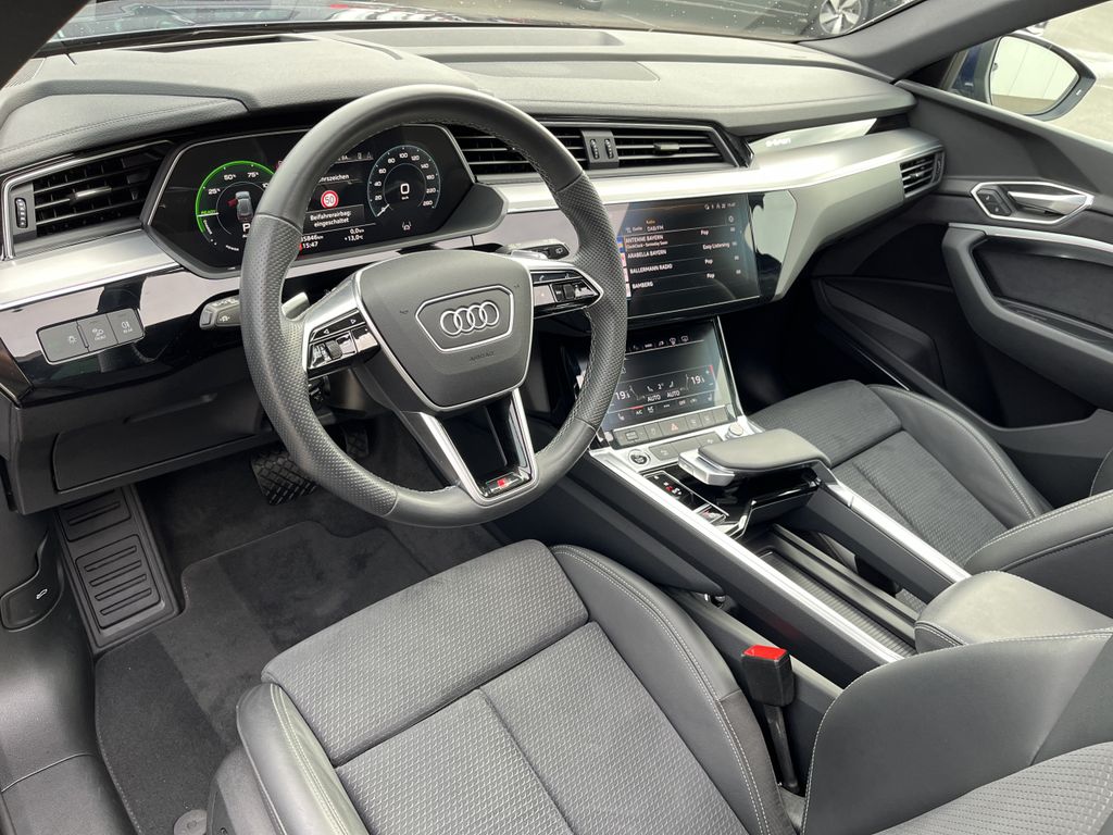 Audi e-tron 2022