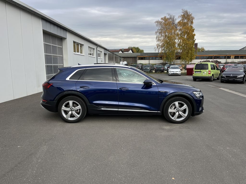 Audi e-tron 2022