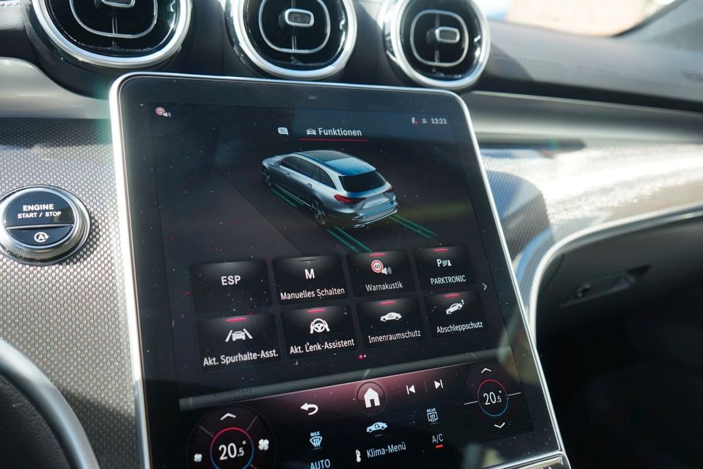 Mercedes-Benz C 300 2025