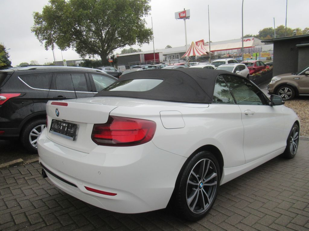 BMW 218 2021