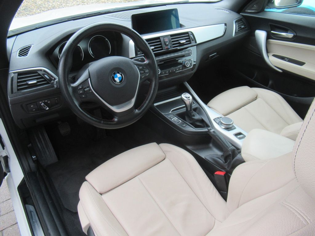 BMW 218 2021