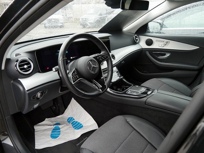 Mercedes-Benz E 300 2022