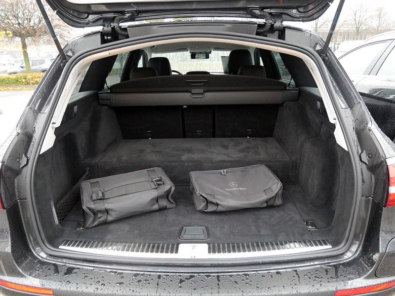 Mercedes-Benz E 300 2022