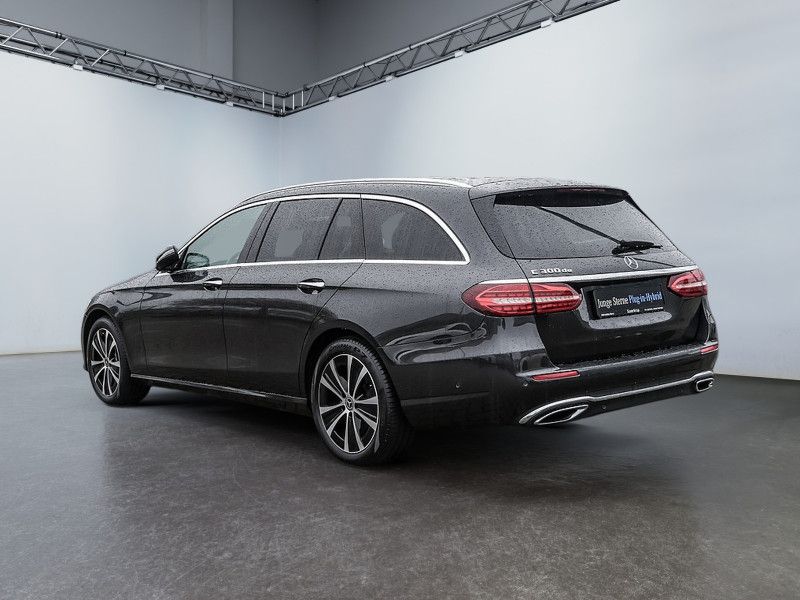 Mercedes-Benz E 300 2022