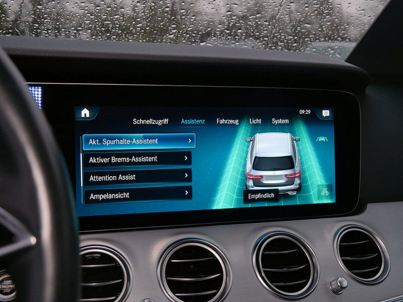 Mercedes-Benz E 300 2022