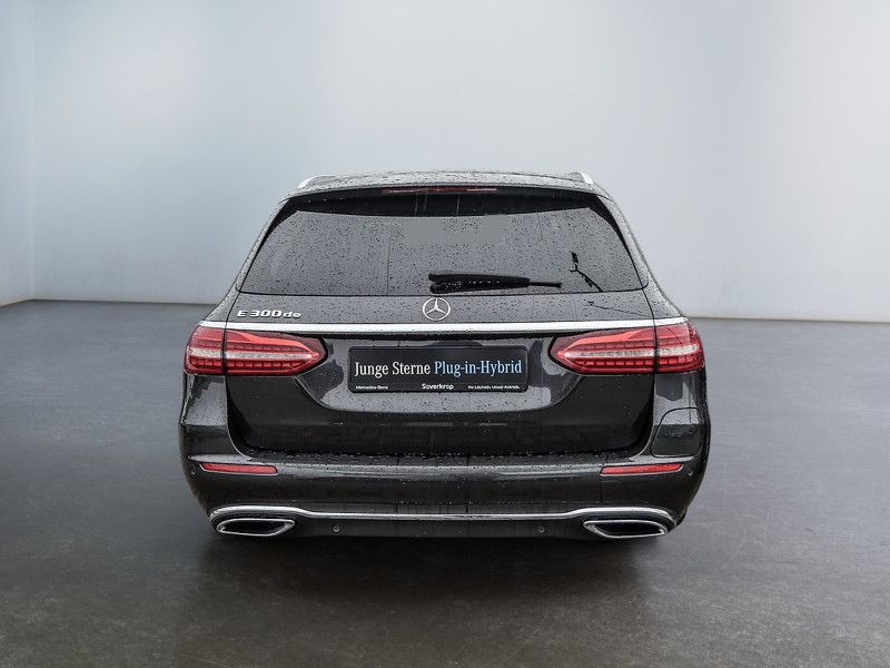 Mercedes-Benz E 300 2022