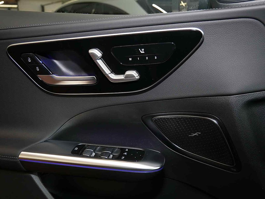 Mercedes-Benz C 220 2025